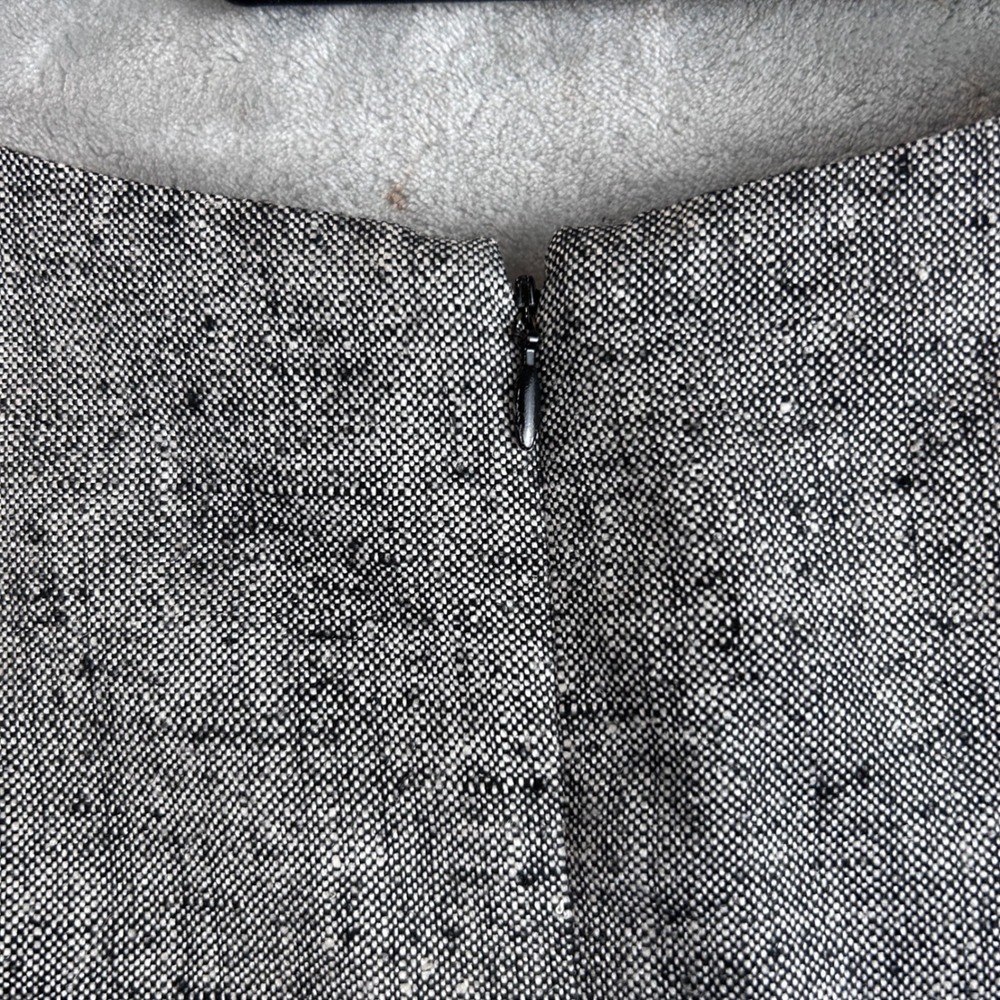 Neiman Marcus Grey Tweed Sheath Dress Metallic Short Sleeve Side Slit Size 6 - Picture 11 of 11